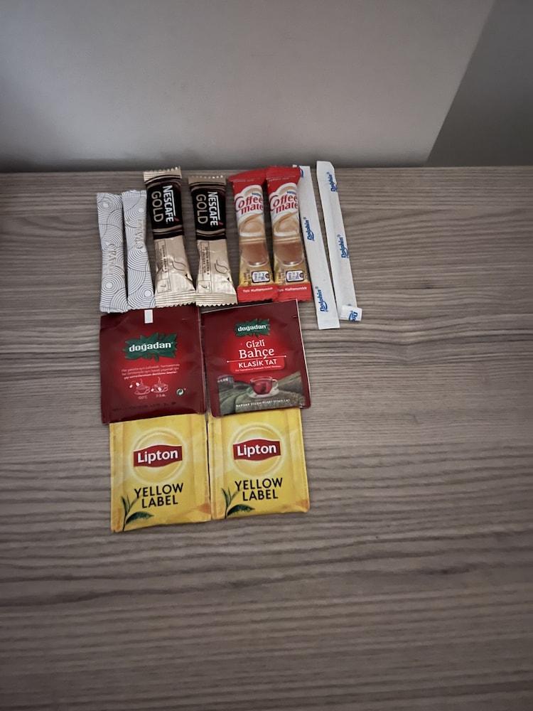 shared apartment with private room-özel odalı ortak daire