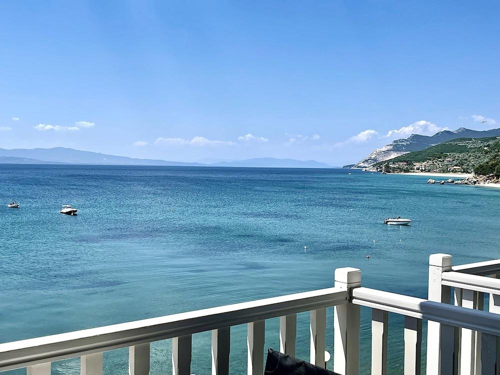 ARCHONTIKO SEASIDE HOTEL