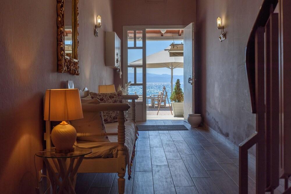 ARCHONTIKO SEASIDE HOTEL