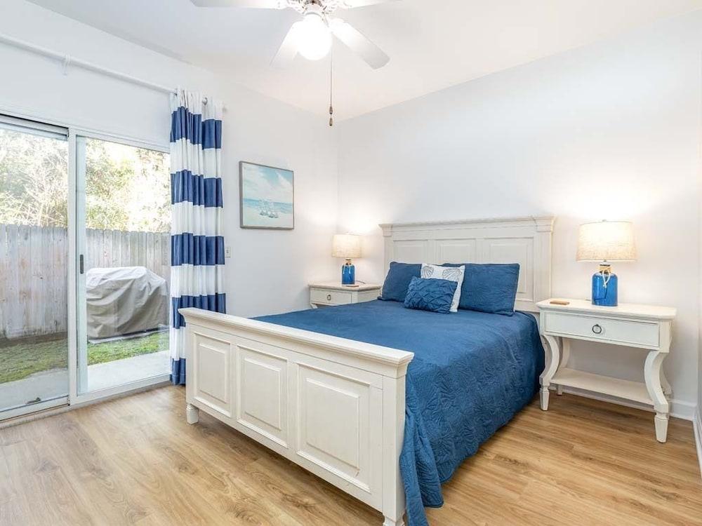 The Cool Coconut by Tybee Vacation Rentals