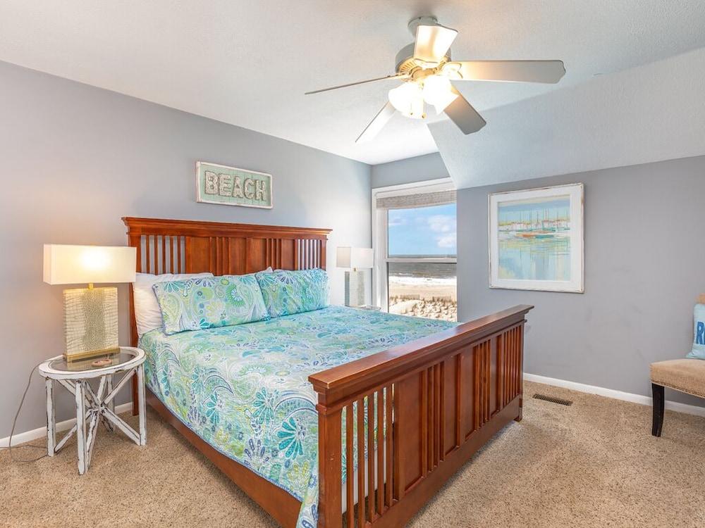 Tybee Lights 110C by Tybee Vacation Rentals