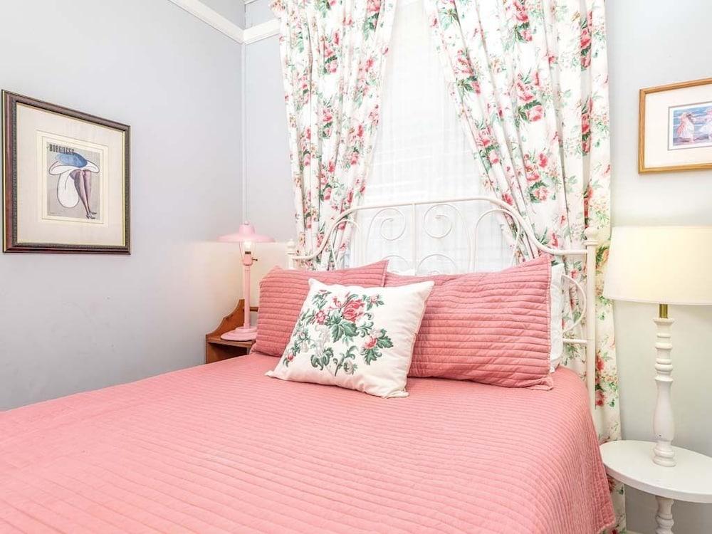 Whitecaps by Tybee Vacation Rentals