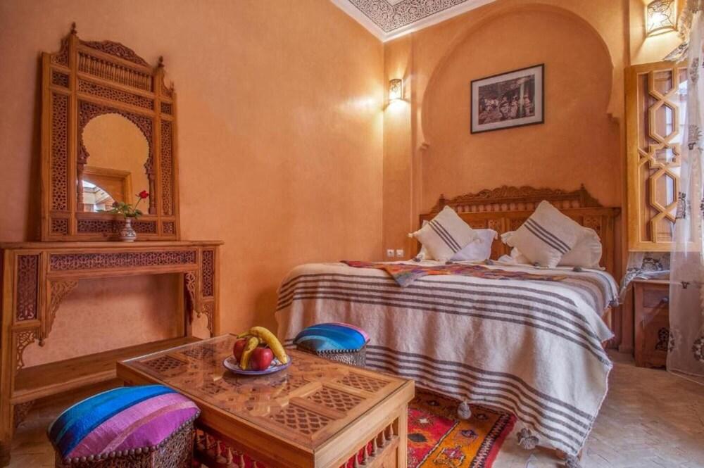 Riad Lakouas- Musc Room