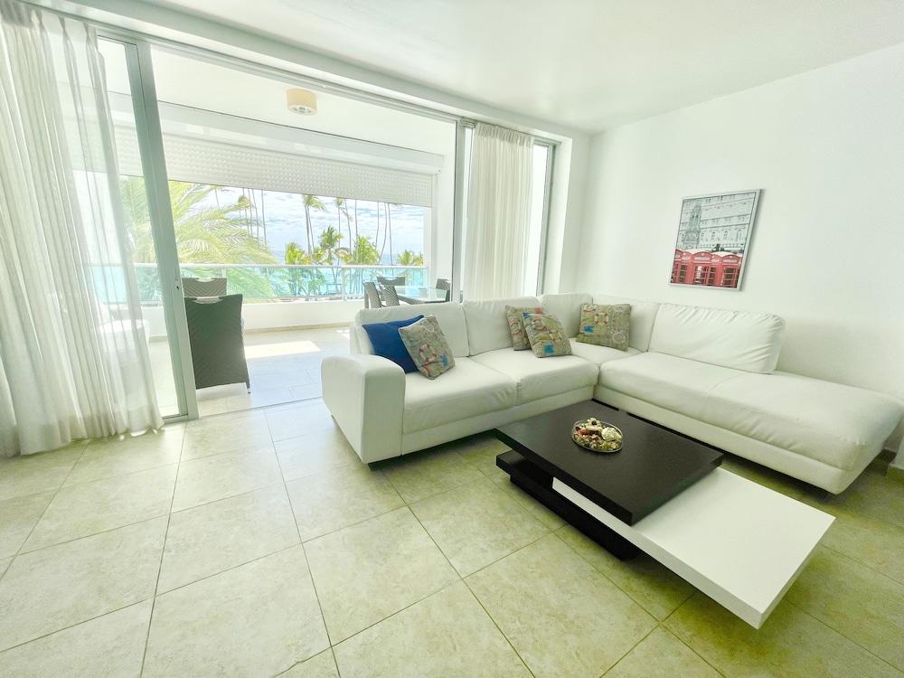 Marbella 2bedroom Beachfront Apartment