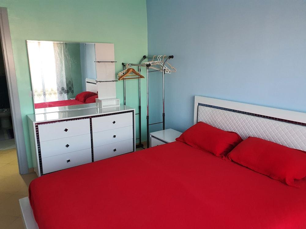 Familiar Luxury Apartment