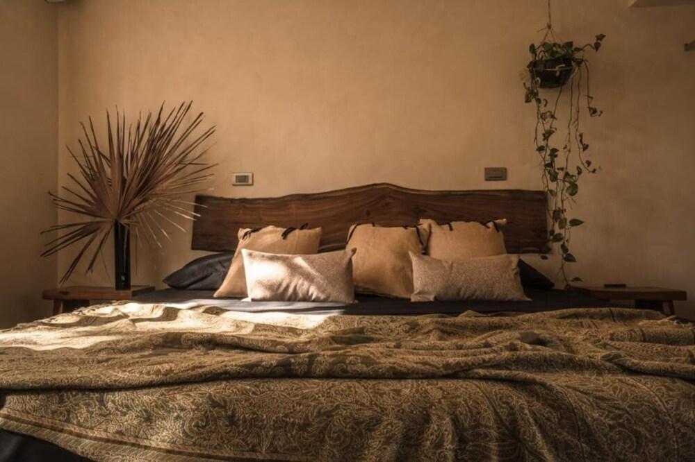 Deep in the Jungle House