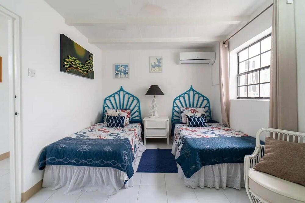 Zenbreak Freshwater Beachfront 5