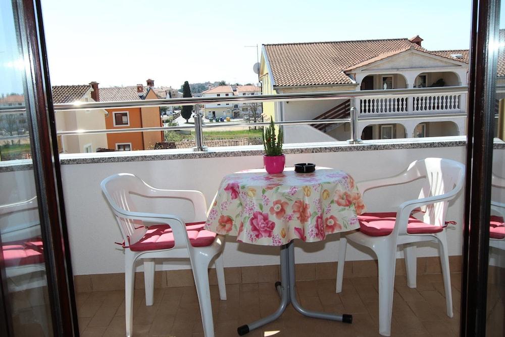 Lea Double Room With Balcony