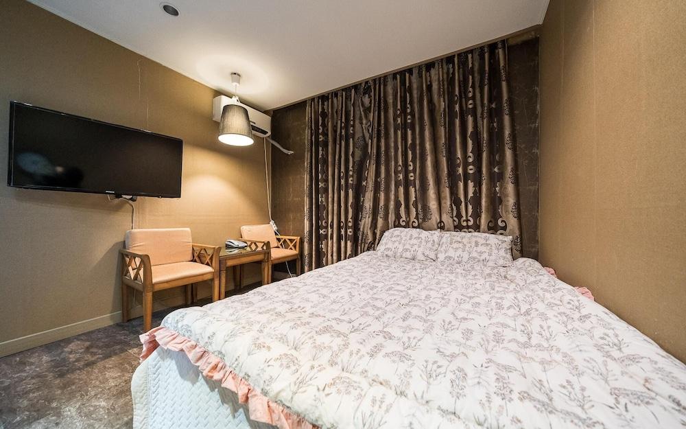 Yeongwol Cheongryeong Motel