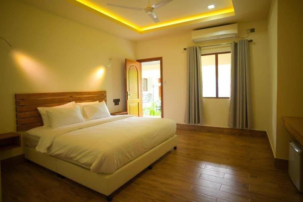 Tiger Shark Residence