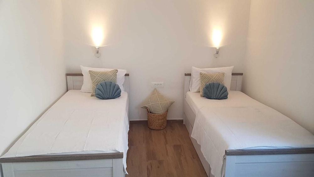 Captivating 3-bed Apartment in Vodice