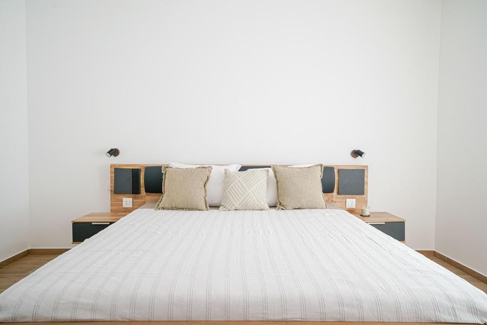 Captivating 3-bed Apartment in Vodice