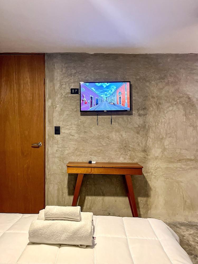 Ariché Valladolid Hotel & Hostel