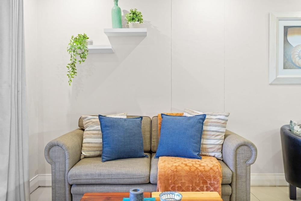 Eden on the Bay 150 by HostAgents