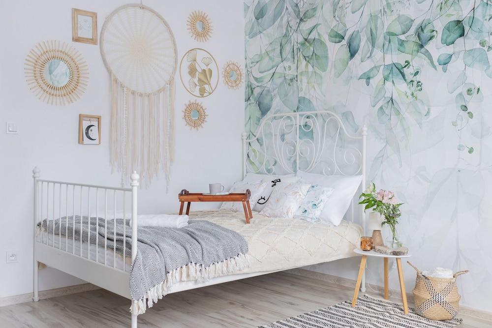 Studio Cracow Mitery by Renters