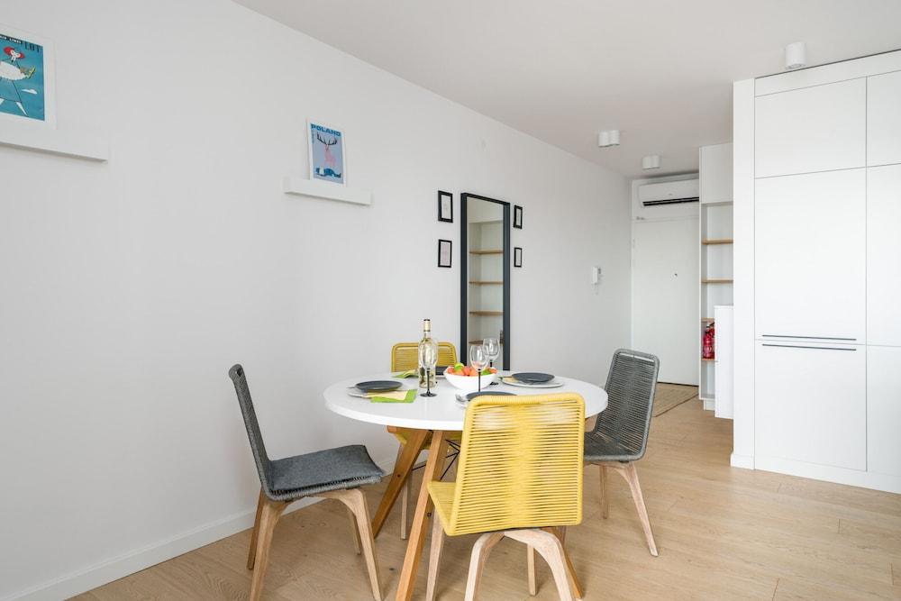 Apartment Dzielnica Cesarska by Renters