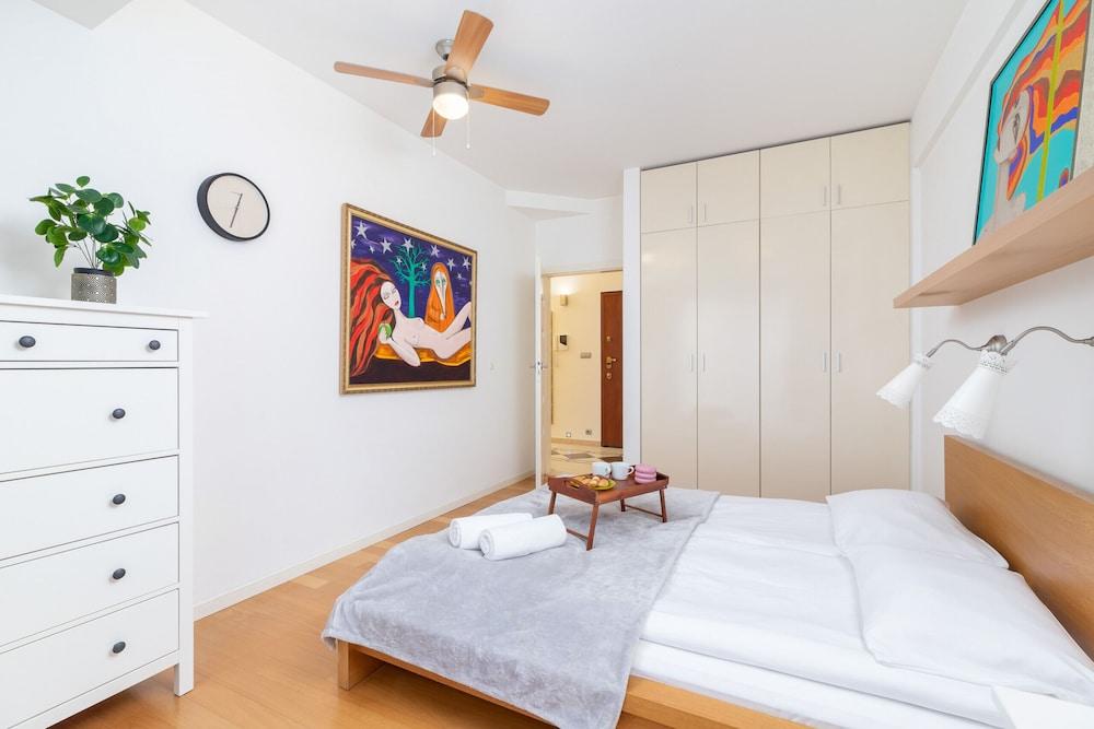 Apartment Cracow Trynitarska by Renters