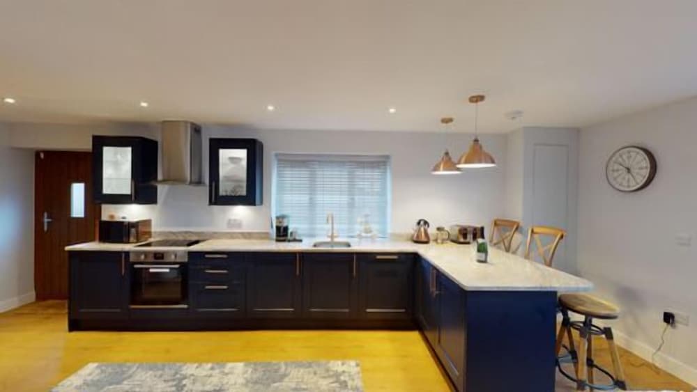 Private and Unique Cottage Close to Sheffield