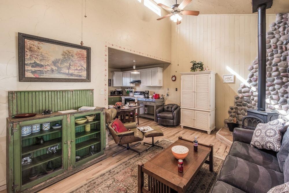 Fox Hollow by Ruidoso Vacation Rentals