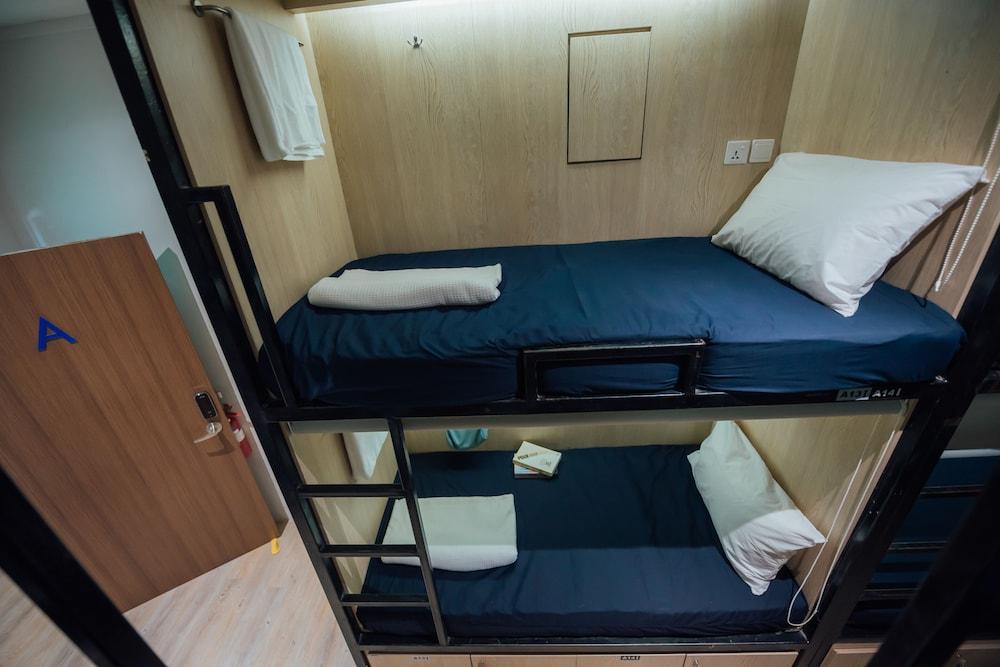 Bluewaters Pods At Bugis