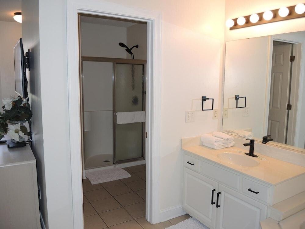 1401l Home by RedAwning