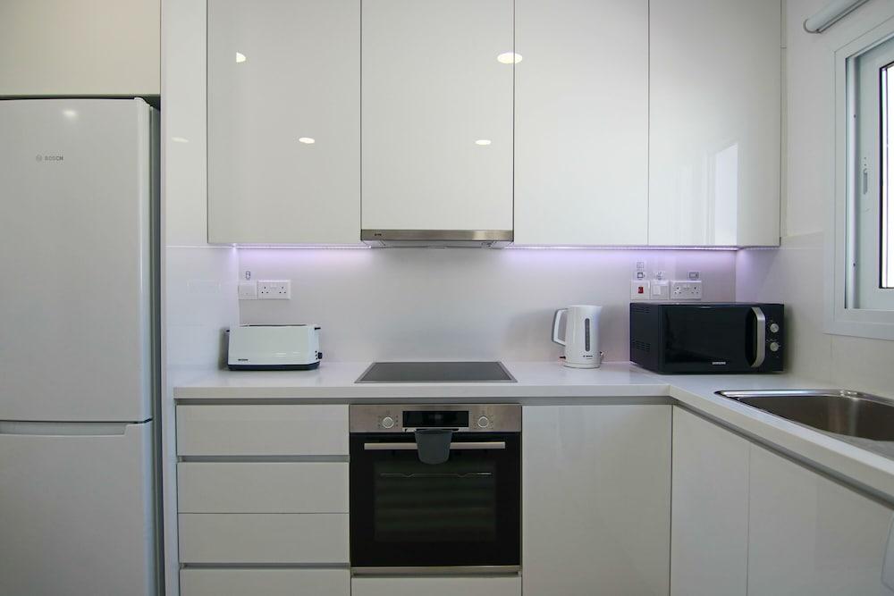 Phaedrus Living: Seaview Luxury Flat Limnaria 114