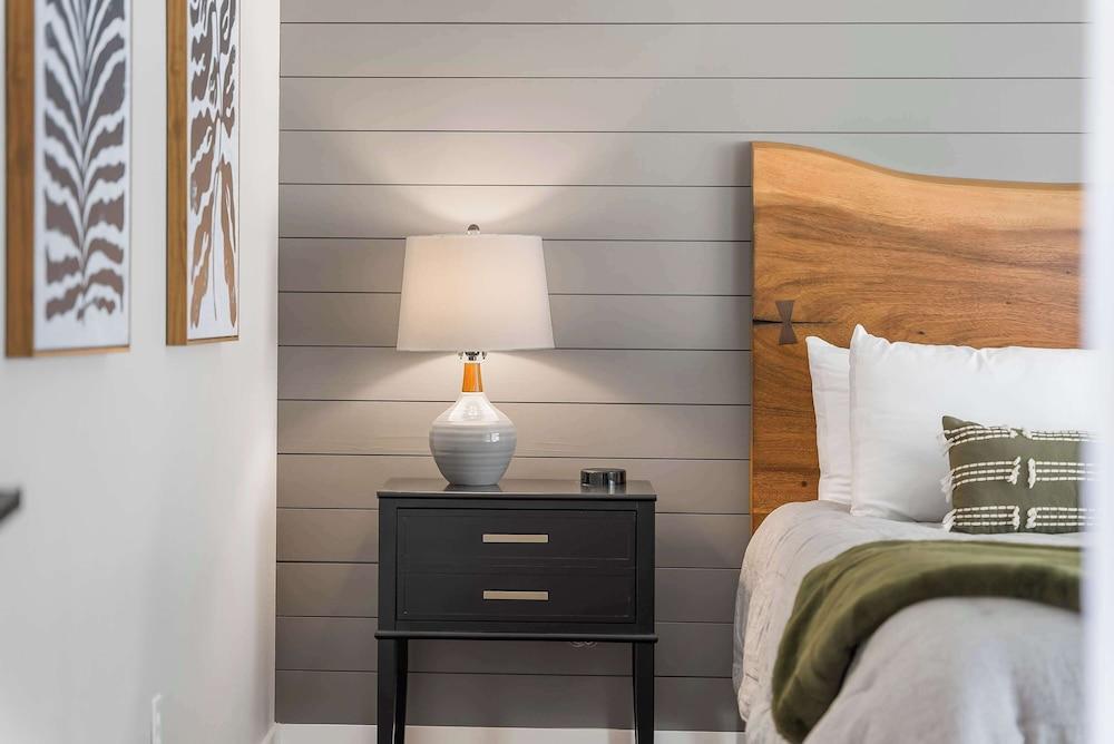 Ingallview at Branson Cove - Indoor Pool