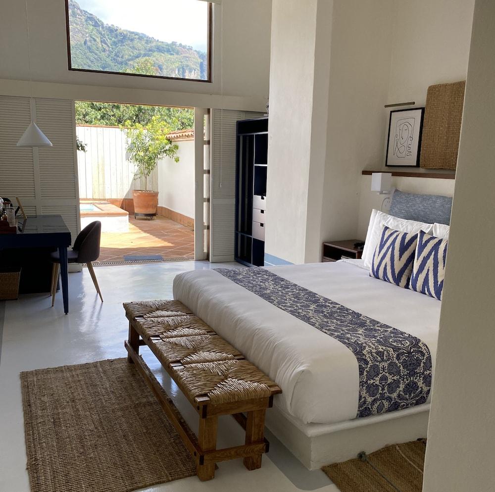 Hotel y Restaurante El Ciruelo