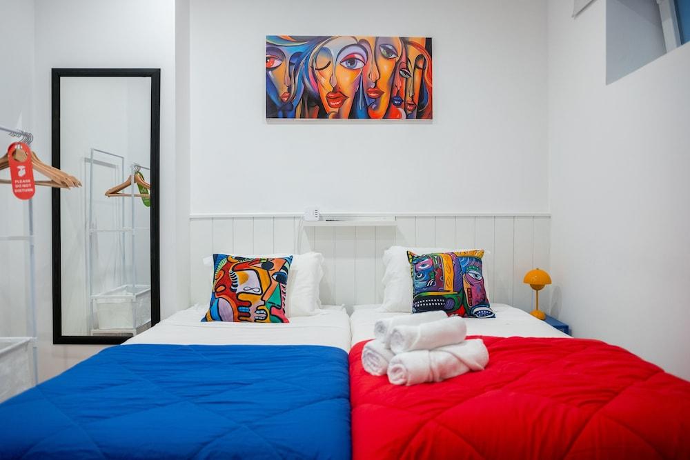 Naval Guest House & Bistrô