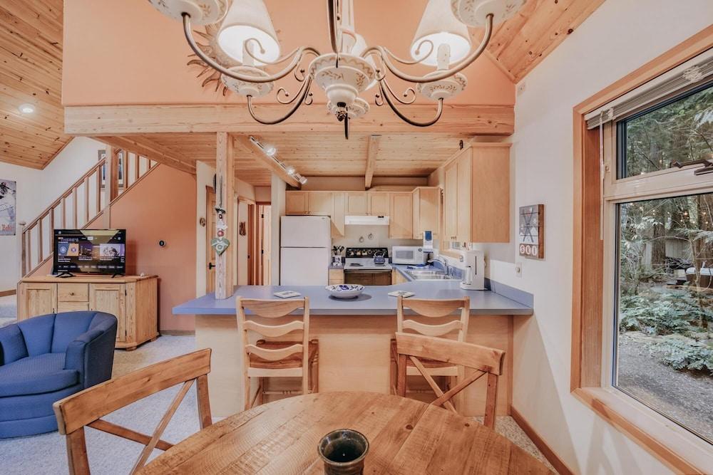 Mt Baker Lodging Cabin 75 - Sleeps 6