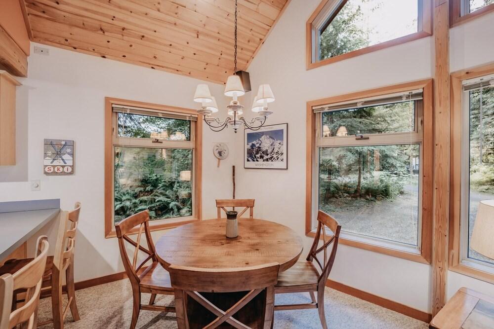 Mt Baker Lodging Cabin 75 - Sleeps 6