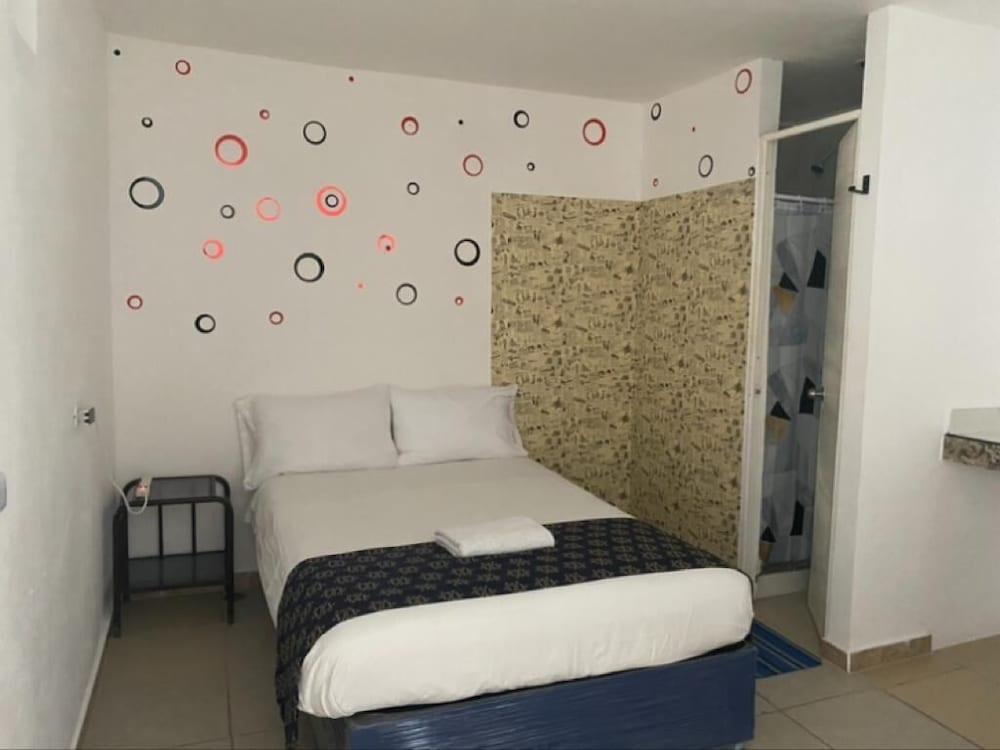 Cancún Hotel Boutique & Hostel