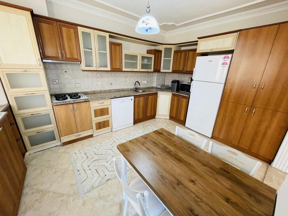 Central Flat With Jacuzzi Private Pool in Fethiye