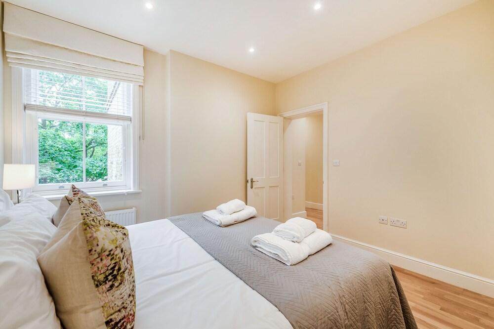 Hamlet Gardens Apartments