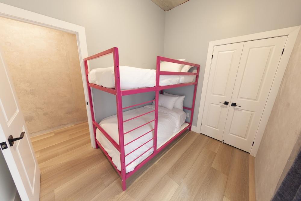 The Laundry Rooms Augusta Hamilton