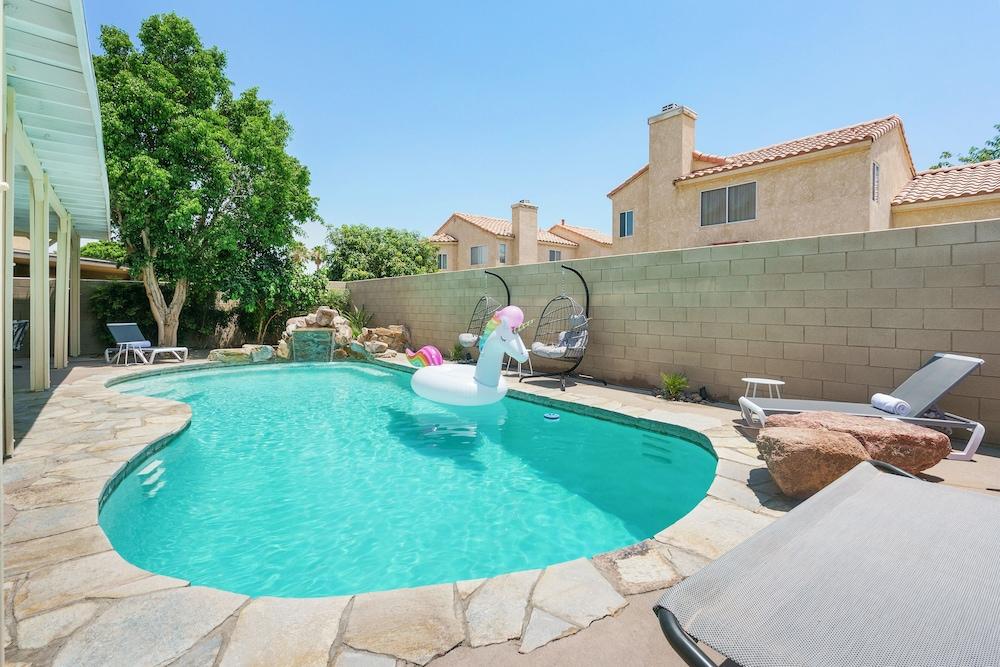 Top Rated Desert Oasis With Pool- BBQ- Game+ - S1