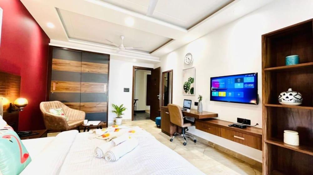 ZEN Studios - DLF CyberCity Gurgaon