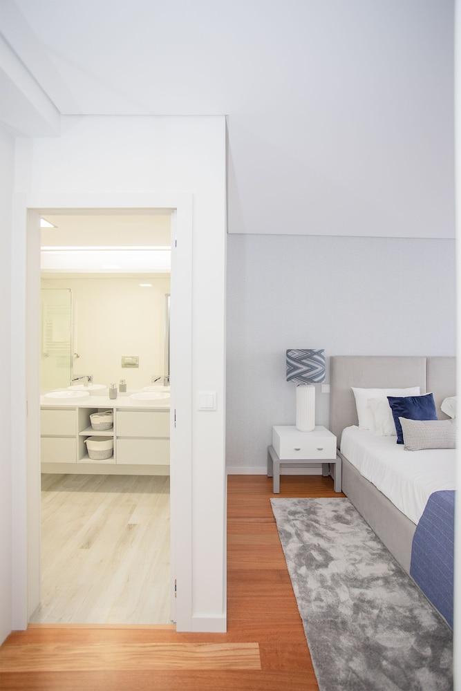 Liiiving-Luxury RiverView Apartment XIII