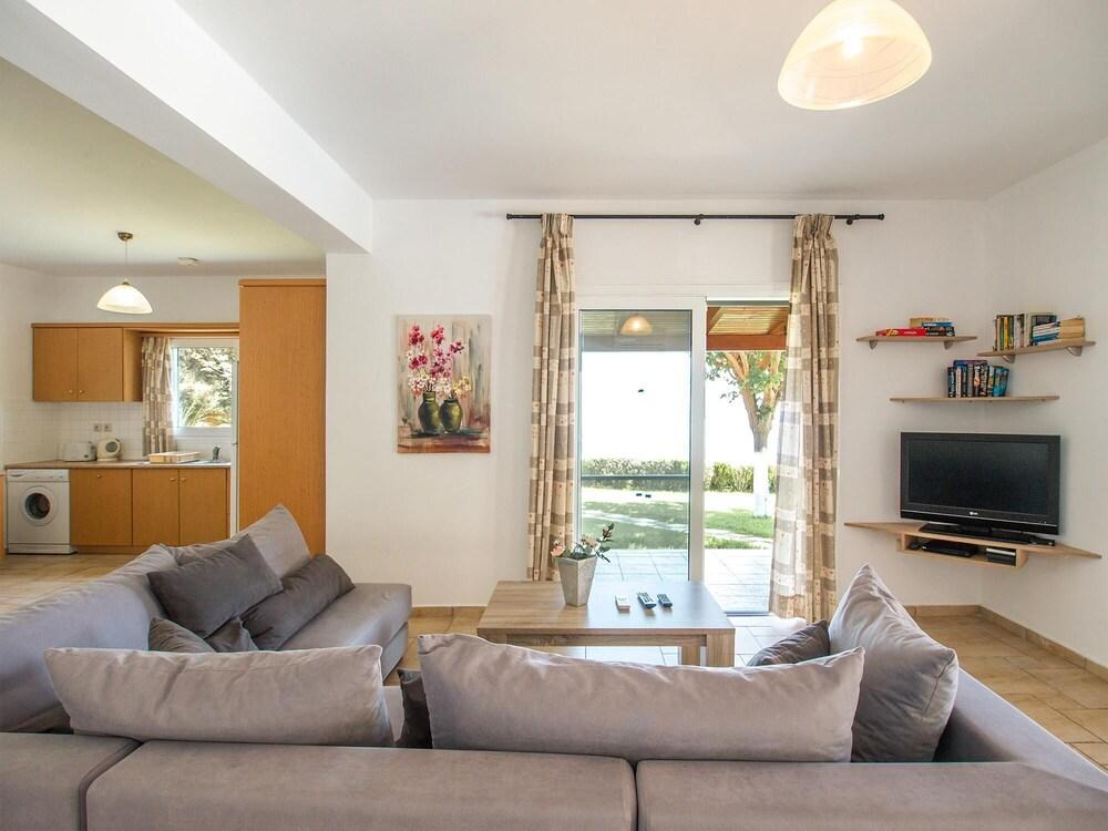 Villa-aris Stunning sea Views