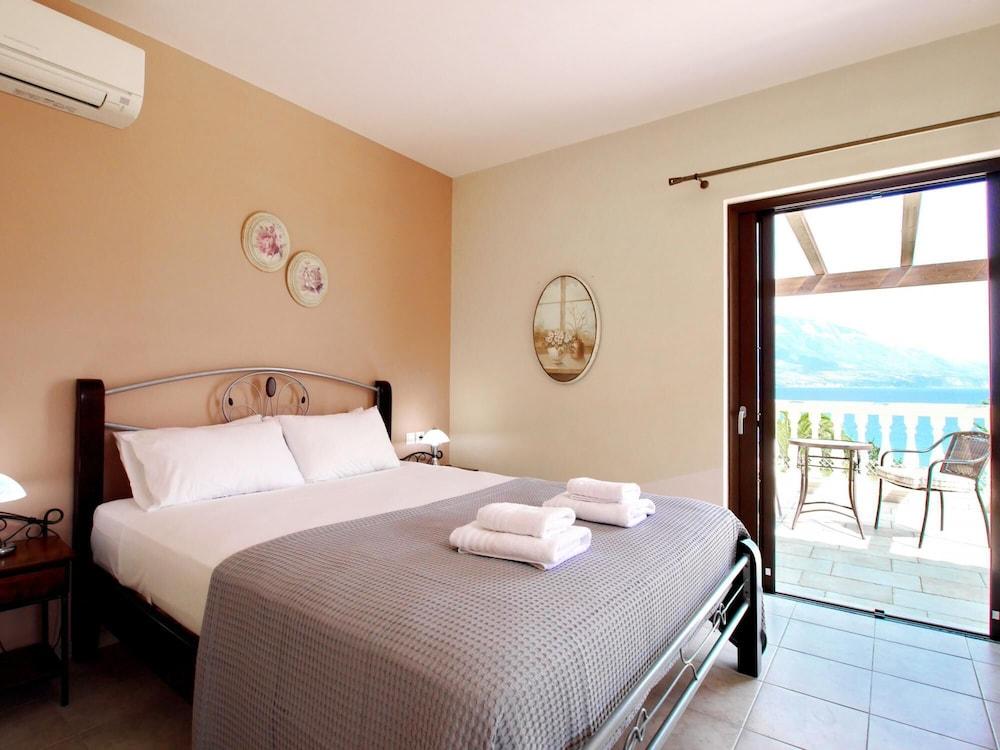 Villa Alexandros in Spartia