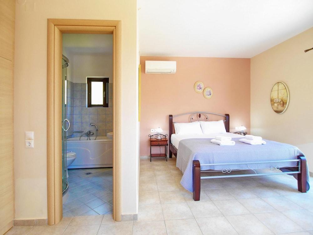 Villa Alexandros in Spartia