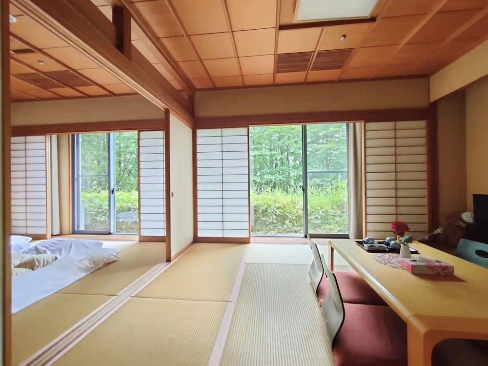 Dadu Fuji Resort House