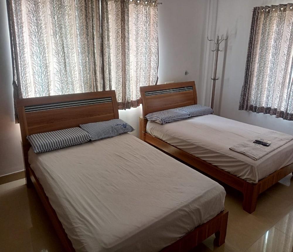 Bluestones Residency