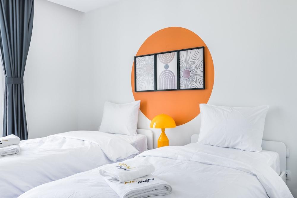 Mashattan Residence by NewInn