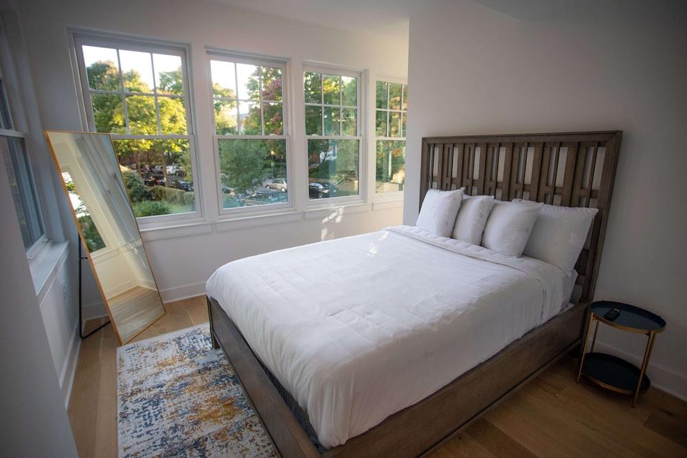 Woodley Suites & Residences