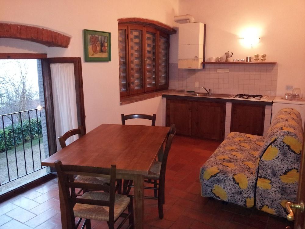 Amazing Stay in Tuscany Rustic Style