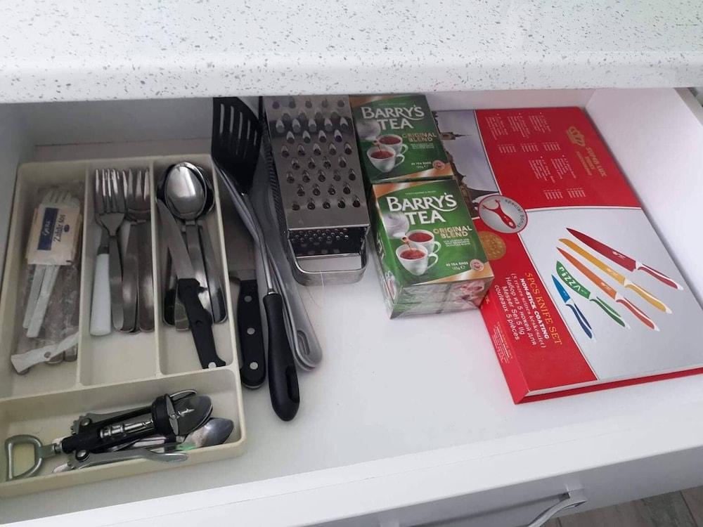 Impeccable 1-bed Studio in Roșu