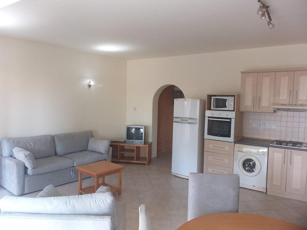 Remarkable 1-bed House