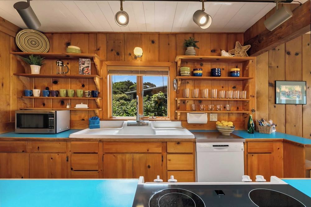 The Pilot House by Avantstay Stunning Home Right On Arch Cape Beach!