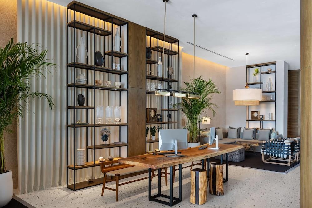 Radisson Beach Resort Palm Jumeirah